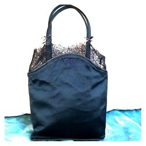 😍FLASH SALE😍 Cute Vintage Anya Hindmarch Bag